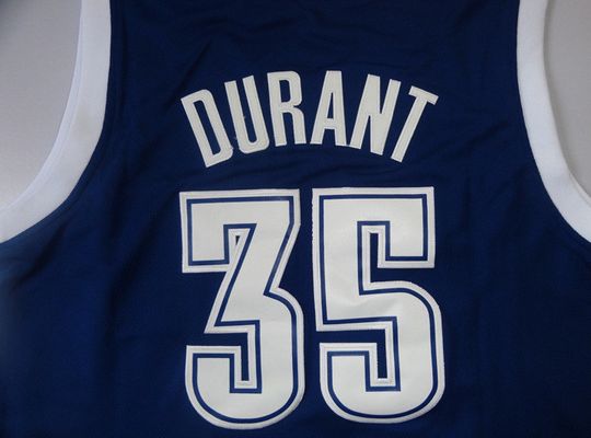 围绕她的发 围绕她的发